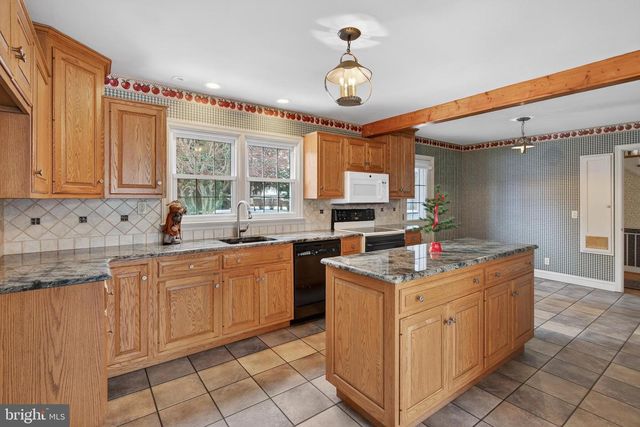 1111 LOCUST ST, Columbia, PA 17512