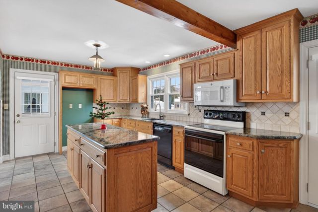 1111 LOCUST ST, Columbia, PA 17512