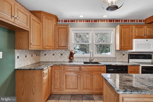 1111 LOCUST ST, Columbia, PA 17512