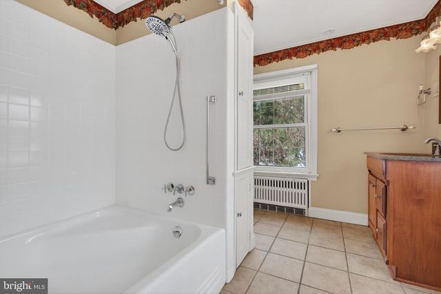 1111 LOCUST ST, Columbia, PA 17512