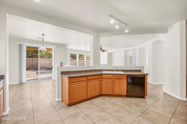 6849 S Tackweed Way, Tucson, AZ 85756