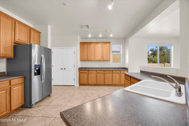 6849 S Tackweed Way, Tucson, AZ 85756