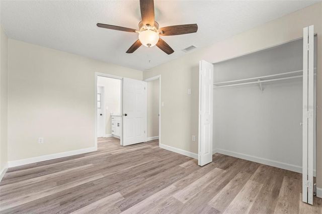 31 OAK COURT, Eustis, FL 32726
