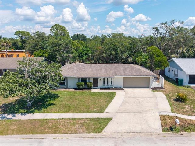 31 OAK COURT, Eustis, FL 32726