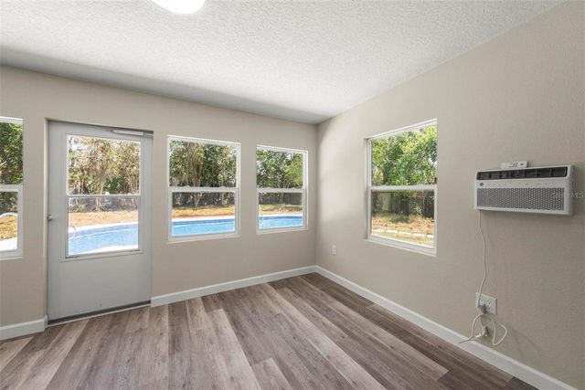 31 OAK COURT, Eustis, FL 32726