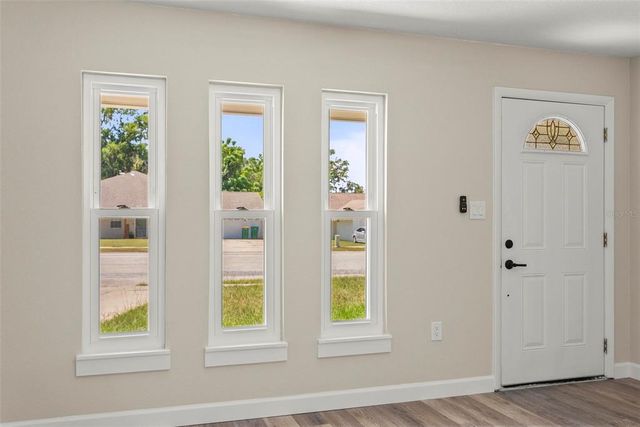 31 OAK COURT, Eustis, FL 32726