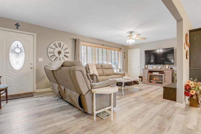 6415 Little Schaefer Road, Evansville, IN 47720