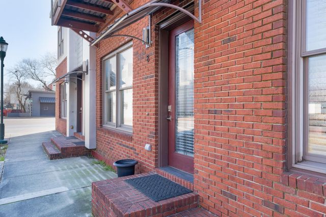 8 W 17th Street, Chattanooga, TN 37408