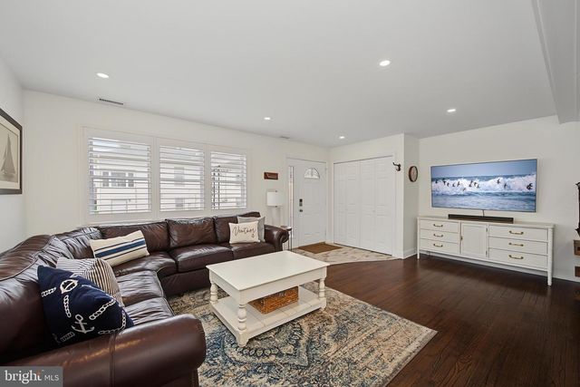 101 B N PORTLAND AVE, Ventnor City, NJ 08406