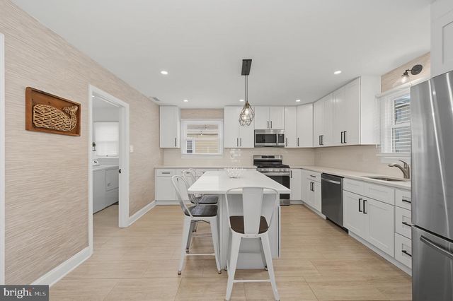 101 B N PORTLAND AVE, Ventnor City, NJ 08406