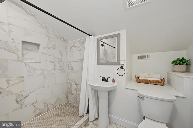 101 B N PORTLAND AVE, Ventnor City, NJ 08406