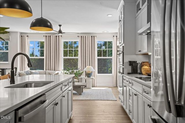 10918 Berry Woods Lane, Raleigh, NC 27617