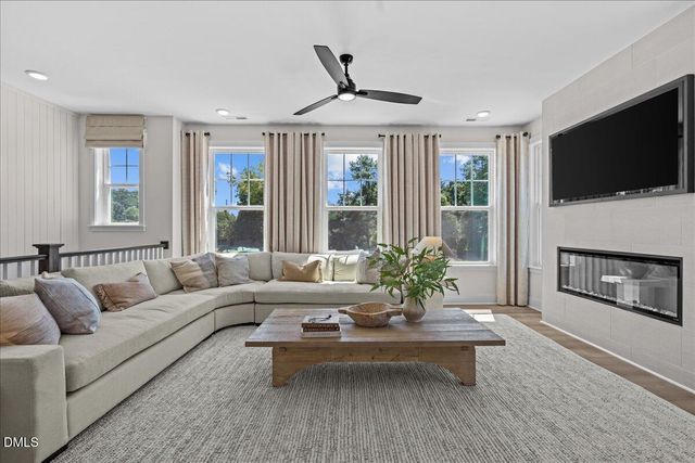 10918 Berry Woods Lane, Raleigh, NC 27617