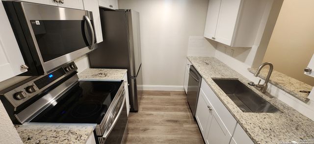 8710 Stream Cir, San Antonio, TX 78250