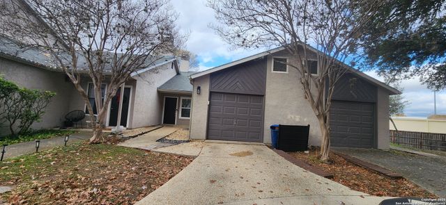 8710 Stream Cir, San Antonio, TX 78250