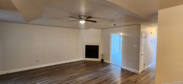 8710 Stream Cir, San Antonio, TX 78250