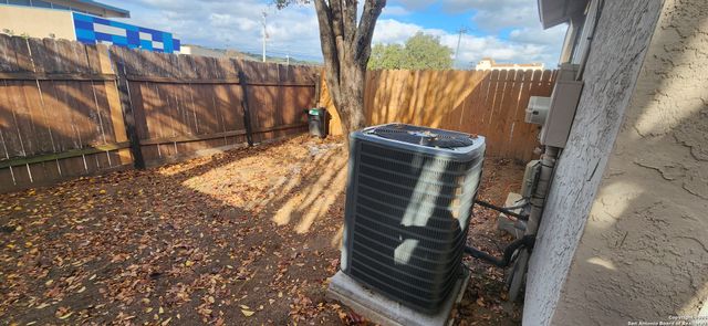 8710 Stream Cir, San Antonio, TX 78250