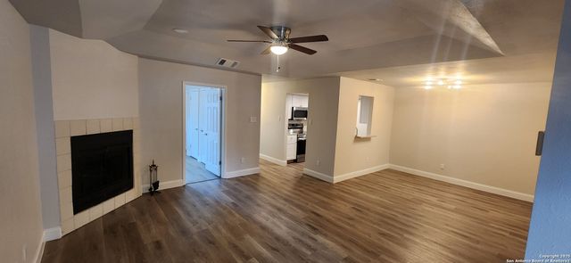 8710 Stream Cir, San Antonio, TX 78250