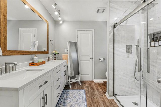 9710 N Conant Avenue, Platte City, MO 64079