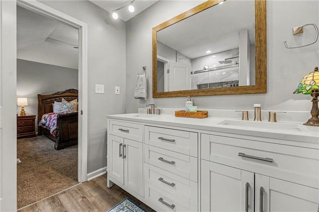 9710 N Conant Avenue, Platte City, MO 64079