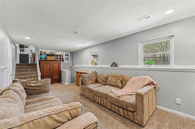 9710 N Conant Avenue, Platte City, MO 64079