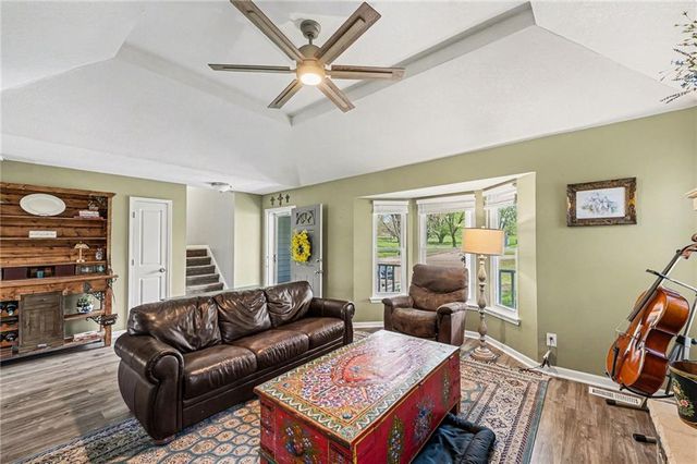 9710 N Conant Avenue, Platte City, MO 64079