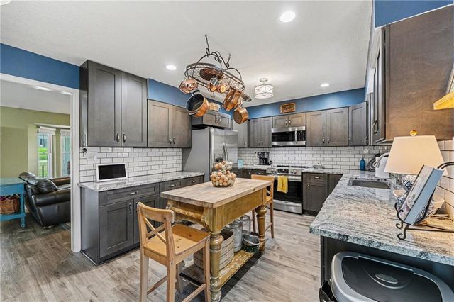 9710 N Conant Avenue, Platte City, MO 64079