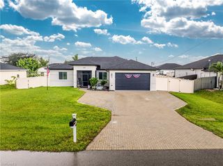 223 NW 4th PL, Cape Coral, FL 33993