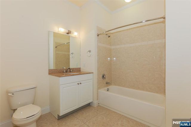 2 Main Street D404, Edgewater, NJ 07020