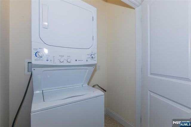 2 Main Street D404, Edgewater, NJ 07020