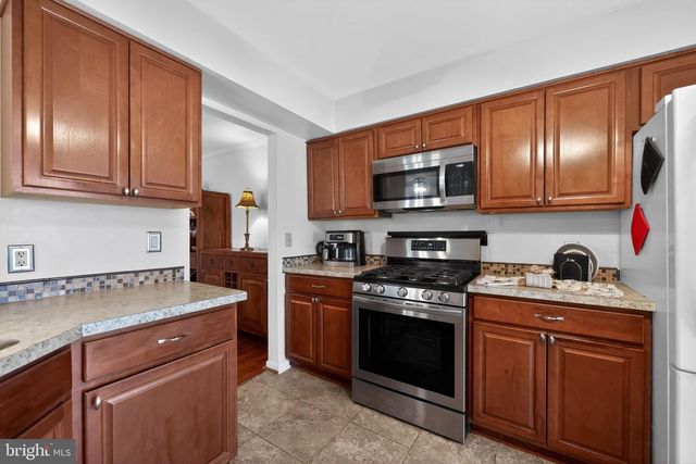 608 WHARTON RD, Mount Laurel, NJ 08054