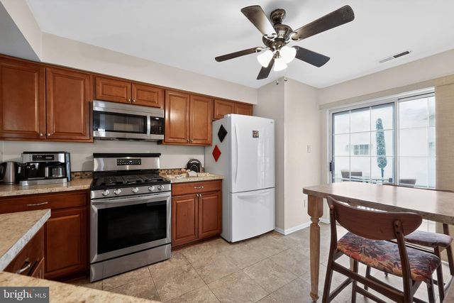 608 WHARTON RD, Mount Laurel, NJ 08054