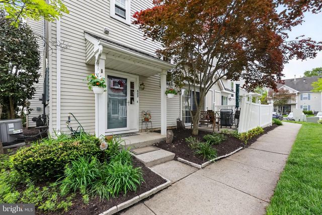 608 WHARTON RD, Mount Laurel, NJ 08054