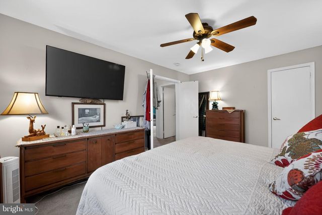 608 WHARTON RD, Mount Laurel, NJ 08054