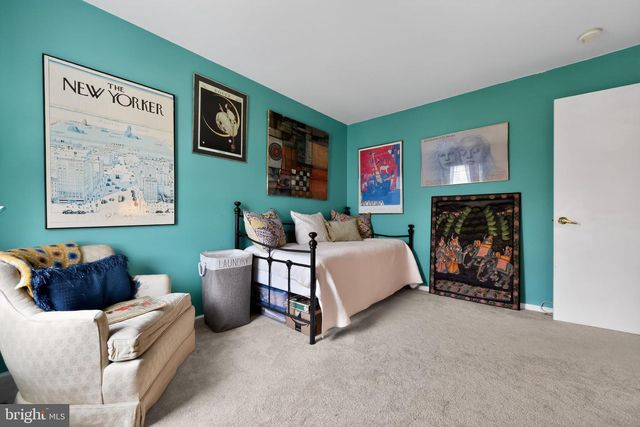 608 WHARTON RD, Mount Laurel, NJ 08054