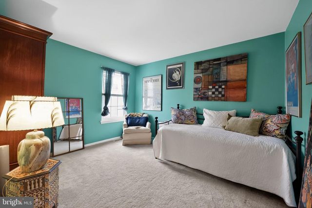 608 WHARTON RD, Mount Laurel, NJ 08054