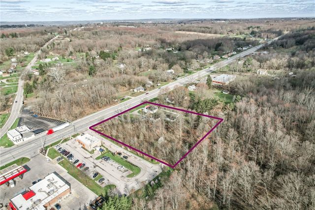 2341 S Hermitage Rd, Hermitage, PA 16148