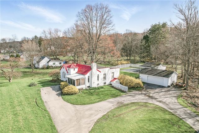 2341 S Hermitage Rd, Hermitage, PA 16148