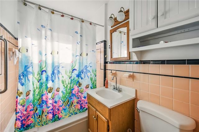 2341 S Hermitage Rd, Hermitage, PA 16148