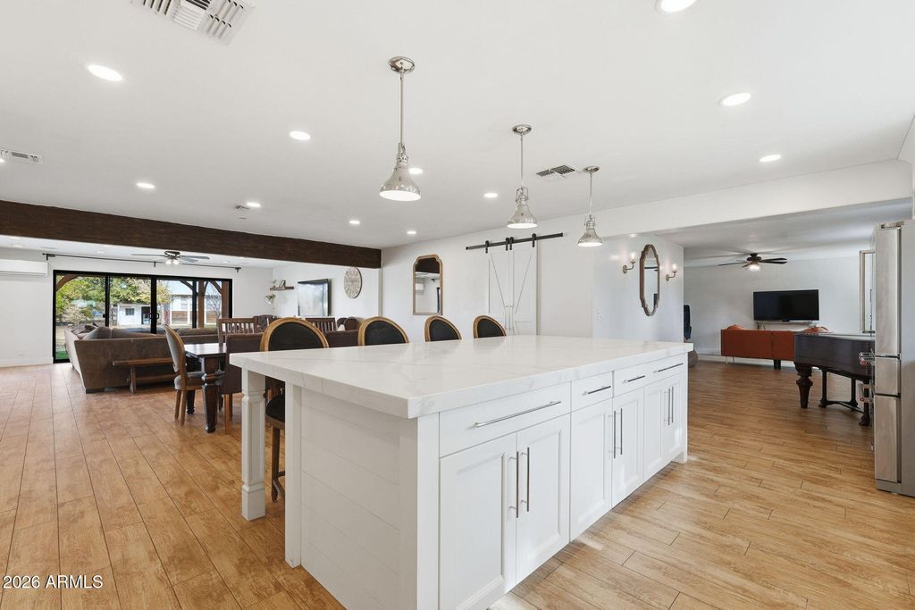Image 24 of property listing at 2858 E REDFIELD Road, Gilbert, AZ 85234