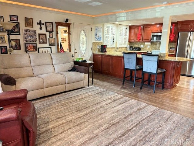 1860 McKinney Wy M15-21A, Seal Beach, CA 90740