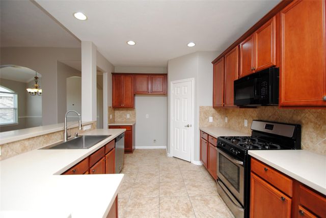 13409 Gardenspring Court, Rosharon, TX 77583