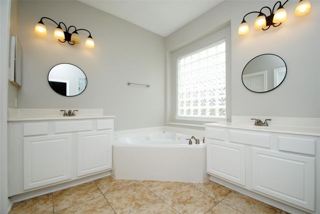 13409 Gardenspring Court, Rosharon, TX 77583