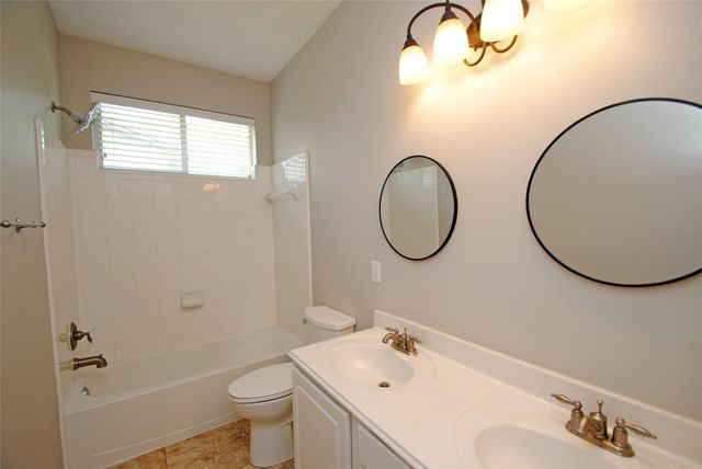 13409 Gardenspring Court, Rosharon, TX 77583