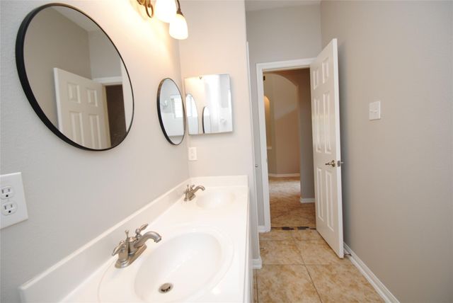 13409 Gardenspring Court, Rosharon, TX 77583