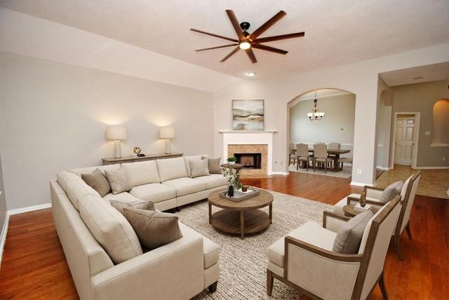 13409 Gardenspring Court, Rosharon, TX 77583