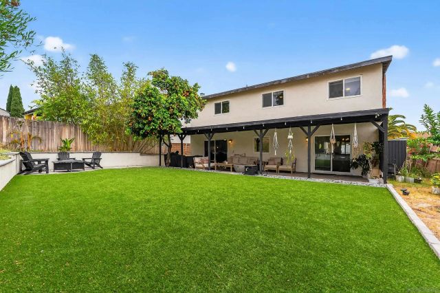 976 Dimarino St, San Diego, CA 92114