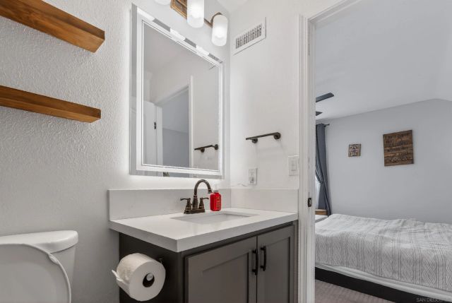 976 Dimarino St, San Diego, CA 92114