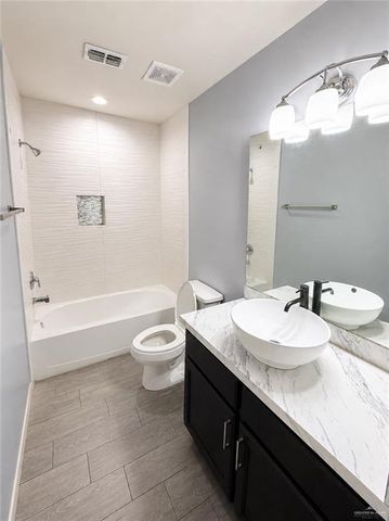 5206 Murillo Street 2, Edinburg, TX 78542