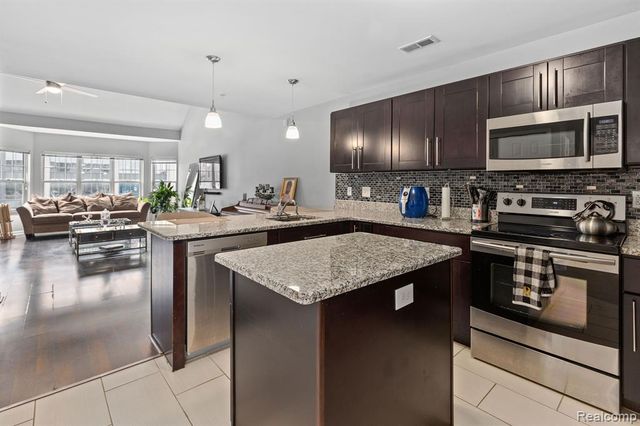 2654 Woodward Avenue, Detroit, MI 48201